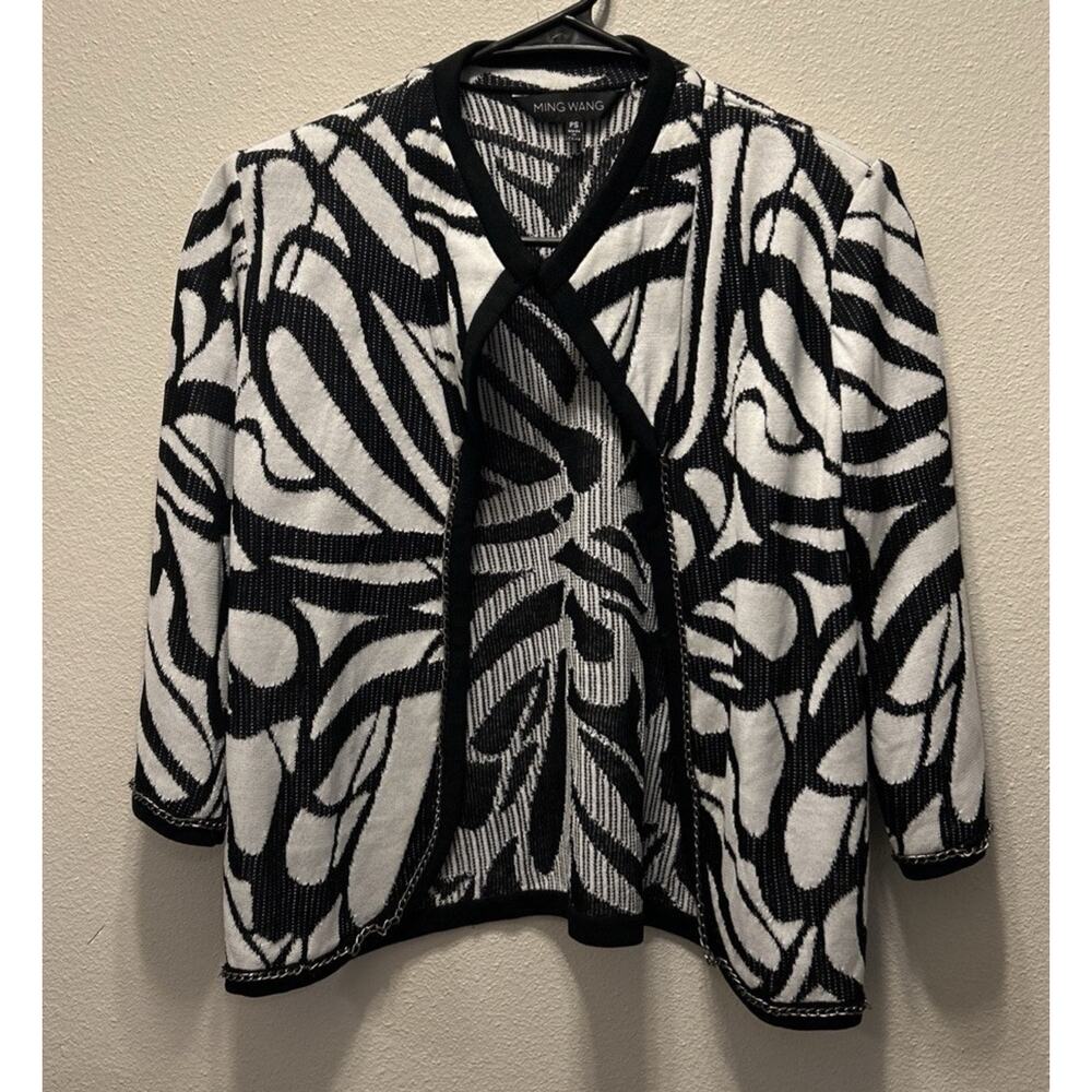 Ming Wang Women’s Cardigan Black And White Size Petite‎ Small With Chain Accent.